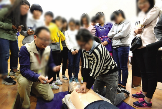 心肺復(fù)蘇模擬人